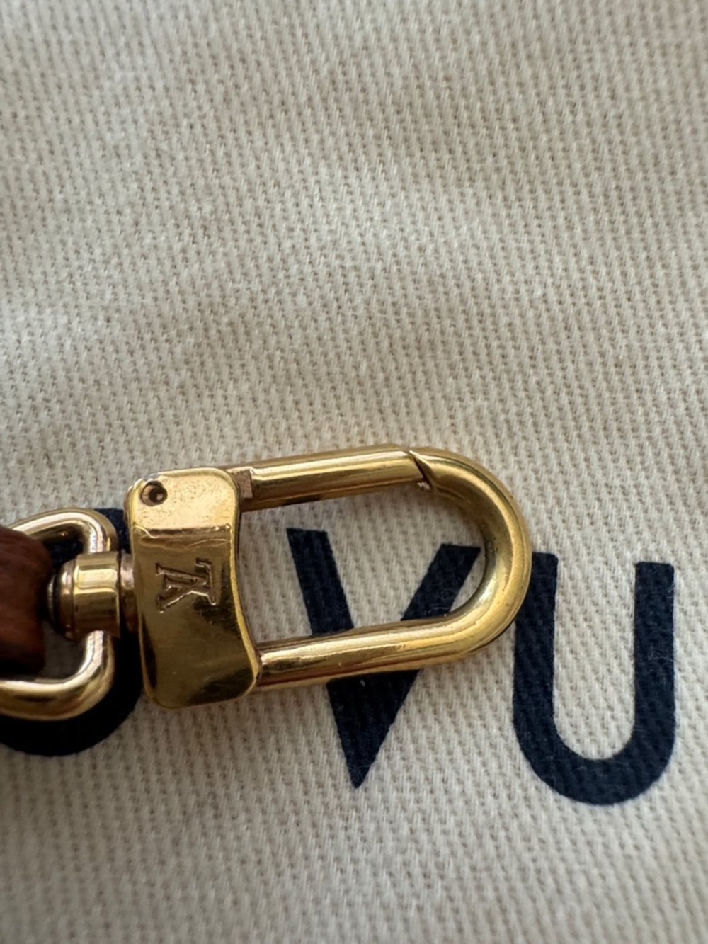 Louis Vuitton Monogram shoulder bag pouchette. - Picture 4 of 15